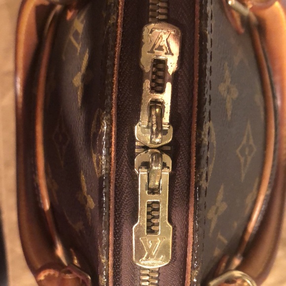 Authentic Louis Vuitton elipse PM - Picture 11 of 17